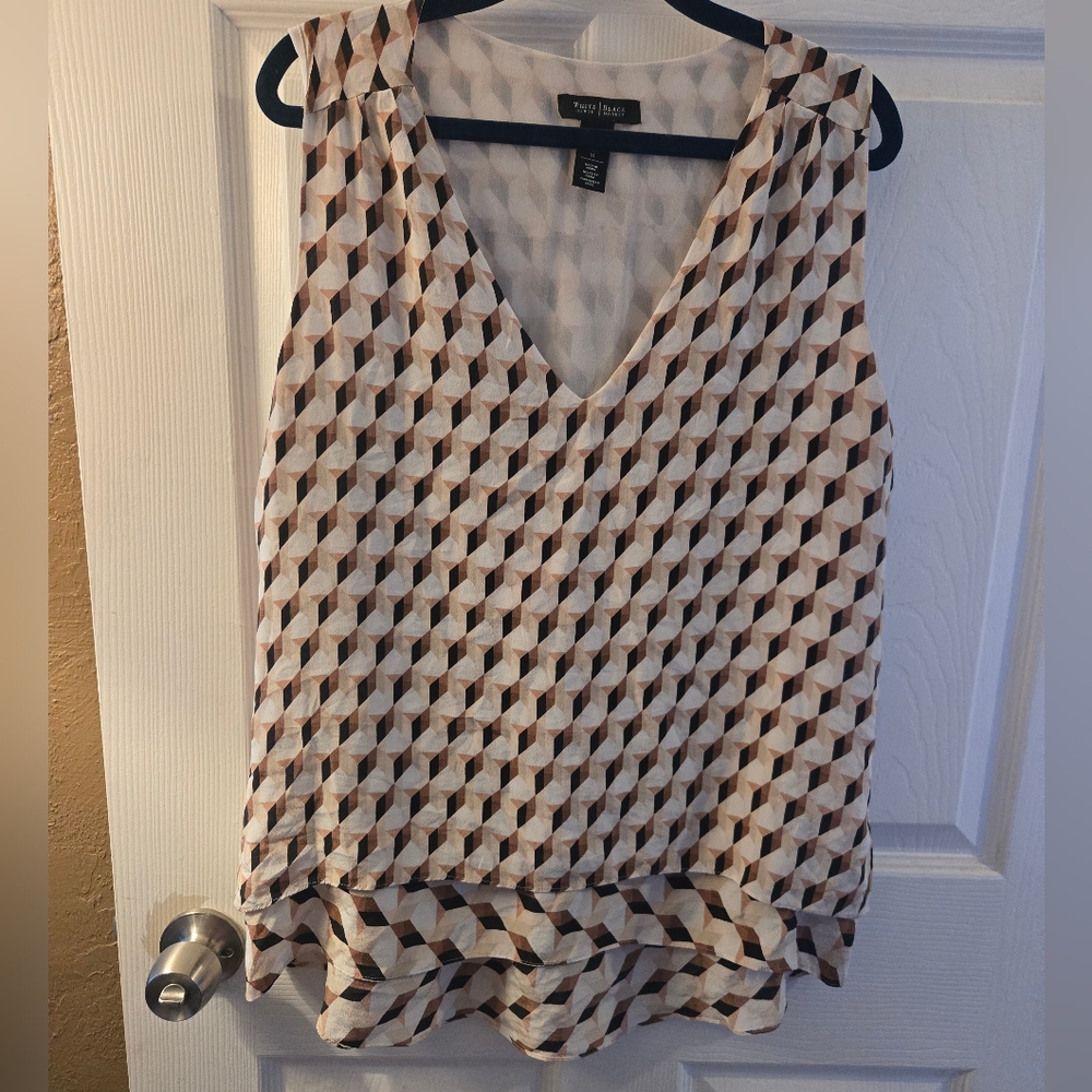 Geometric Patterned Sleeveless Top